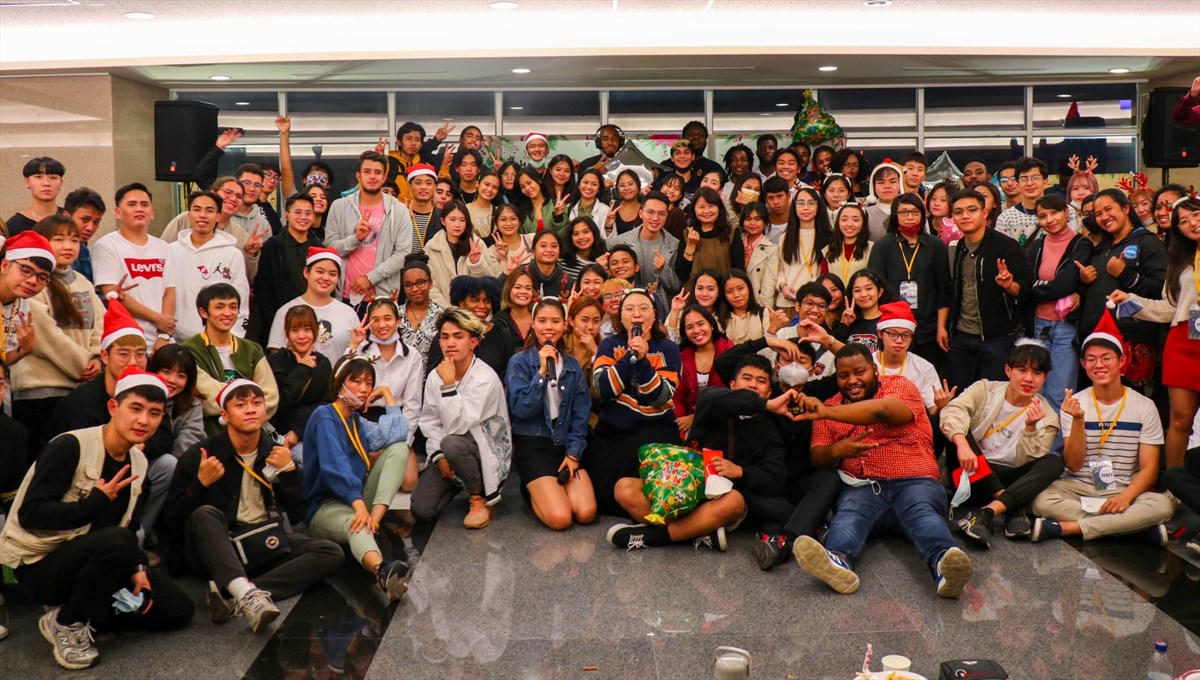 01.KSU Chinese Language Center Holds Christmas Party for Regular Chinese Classes International Students