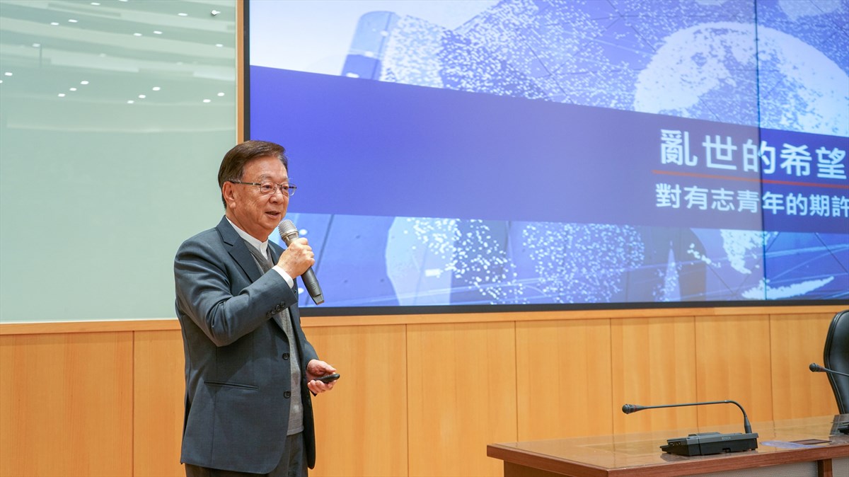 03.KSU Adds Top-Notch Faculty Member Hsuan, Ming-Chih, the Honorable Vice President of United Microelectronics Corporation (UMC), as Chair Professor