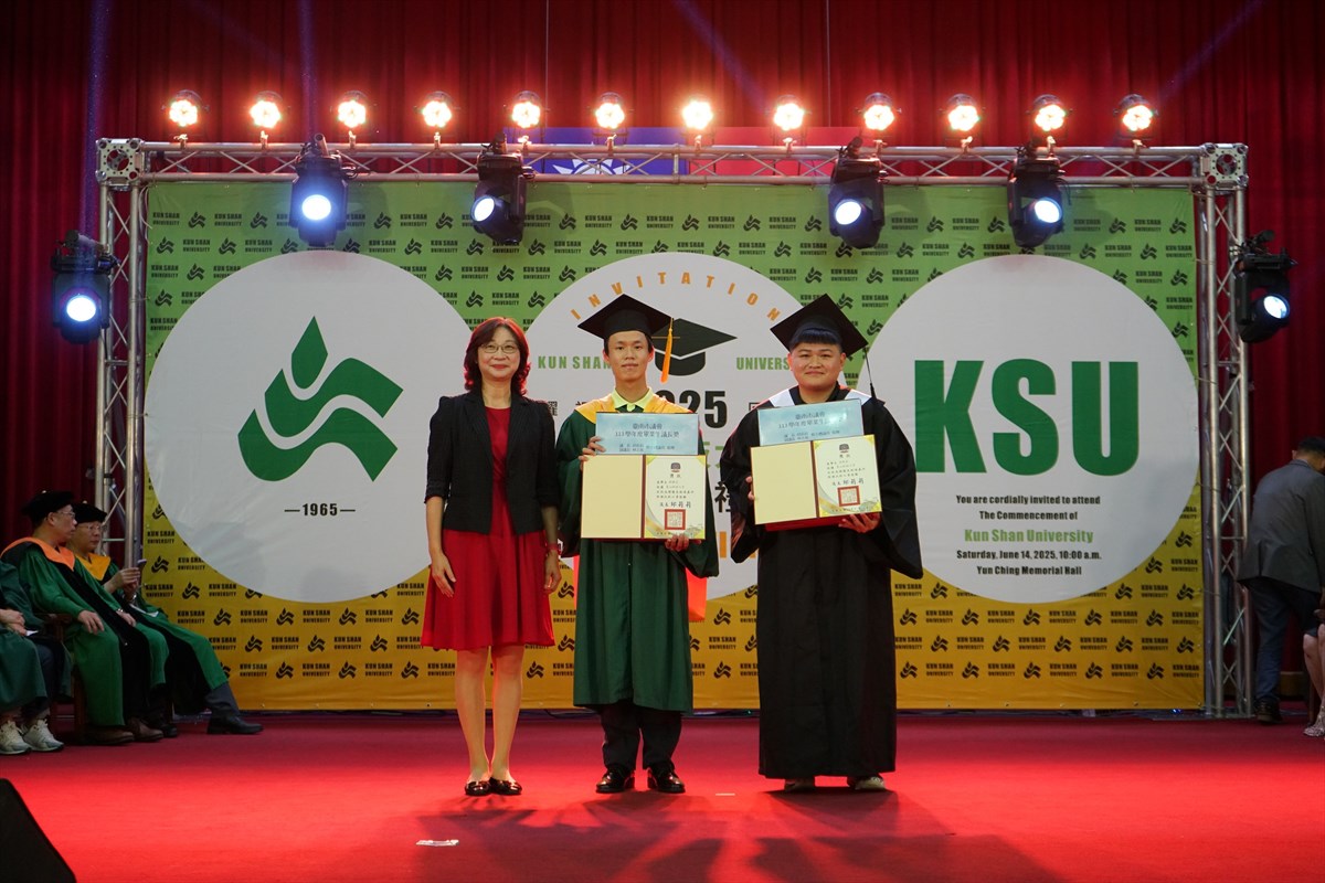 07.KSU Commencement Honors 2,200 Graduates with President Lai’s Message and a Special Musical Performance