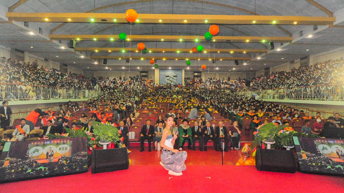 01.KSU Commencement Honors 2,200 Graduates with President Lai’s Message and a Special Musical Performance