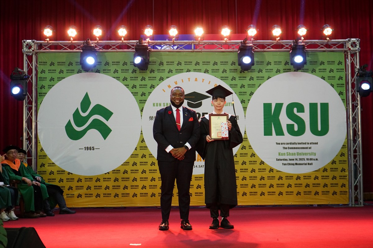 03.KSU Commencement Honors 2,200 Graduates with President Lai’s Message and a Special Musical Performance